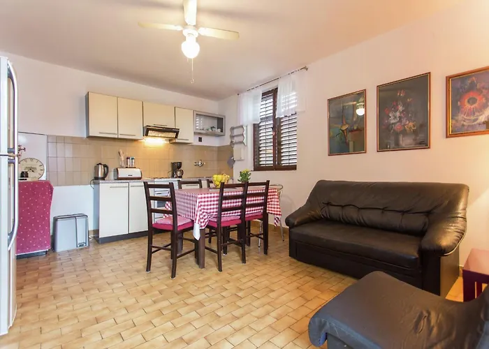 Apartment By Near Paklenica Park *