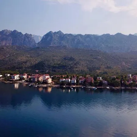 By Near Paklenica Park Apartman Seline