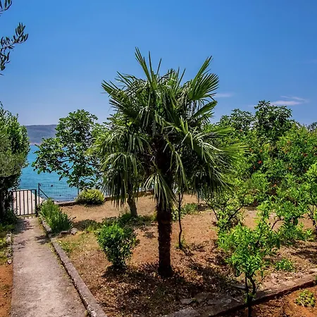 Apartman By Near Paklenica Park *